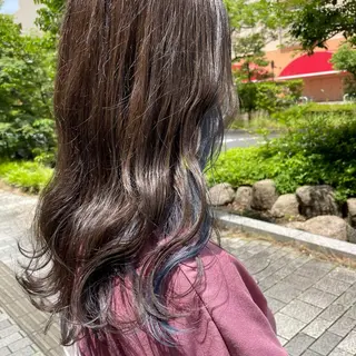 ロング カラー 小森 樹奈のヘアスタイル