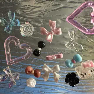 Manamǐ 個性派のネイルデザイン