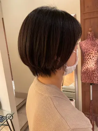 ショート ボブ ホノカのヘアスタイル