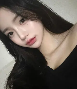 ロング カラー 韓国風暗髪ヘア🤍 🫧MIREIのヘアスタイル