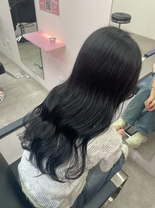 ロング カラー 柳 柚衣のヘアスタイル