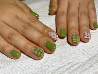 ネイル Ulu  Nail 🌱MOMOKAのネイルデザイン