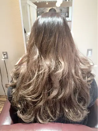 カラー 龍 門のヘアスタイル