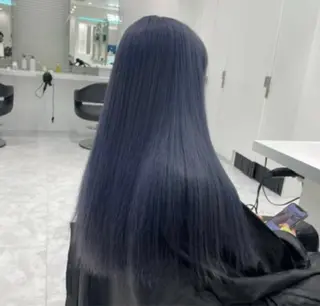 ミディアム カラー ヘアアレンジ 🩵ダメージレス艶感 ハイトーン🩷のヘアスタイル