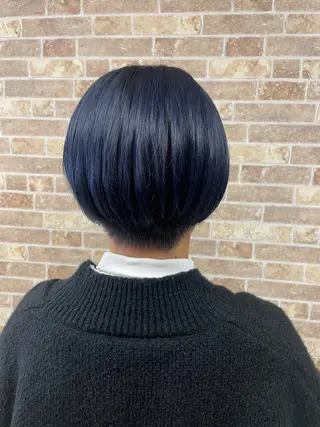 ショート カラー 徳留 もも花のヘアスタイル