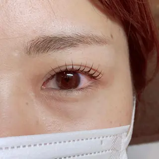 マツエク・マツパ miien(SALONVILLAGE内)所属・MOE /渋谷・明治神宮前のマツエク・マツパデザイン