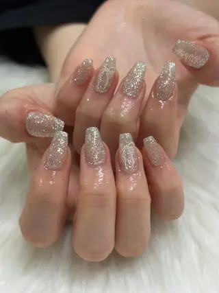 ネイル シオリ ⪩⪨のネイルデザイン