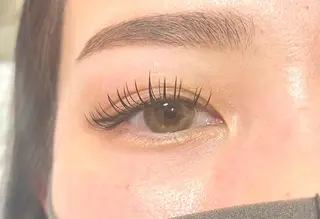 マツエク・マツパ アイブロウ eyelash salon eye:ne所属・eyelash eye:neのマツエク・マツパデザイン