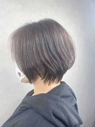 ショート _White所属・ＳＨＩ ＺＵのヘアスタイル