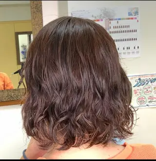 ミディアム パーマ エレガンス 六甲店(面貸)のヘアスタイル