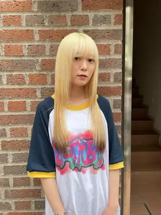 ロング カラー ネイル マツエク・マツパ アイブロウ ⭐ハイトーンブリーチ ミルクティーピンクのヘアスタイル