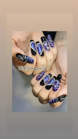 ネイル フラワー ムーンのネイルデザイン