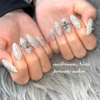 ネイル nailsalon Nutsのネイルデザイン