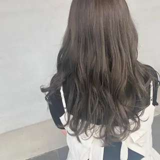 ロング カラー 小森 樹奈のヘアスタイル