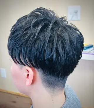 ミディアム 石田 和康のヘアスタイル