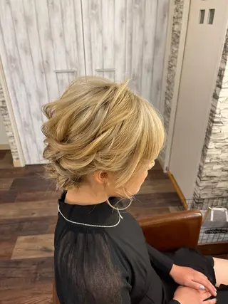 ミディアム ヘアアレンジ hair make  Lucciのヘアスタイル