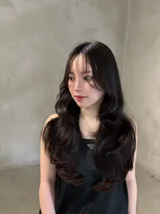 ロング カラー ヘアアレンジ 韓国風レイヤーカット 💎髪質改善"yuiのヘアスタイル