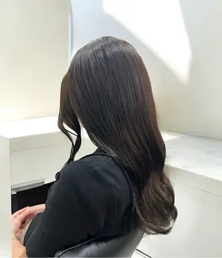 セミロング 髪質改善 ツヤ髪カラー✴︎髙井のヘアスタイル