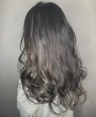 ロング カラー エミュスト心斎橋所属・🎨カラー&髪質改善 松葉優希のヘアスタイル