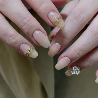 ネイル カメレオン京橋🌻 草葉由佳のネイルデザイン