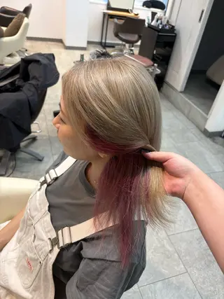 ミディアム neaf 六本木店所属・六本木🩷ハイライト 望月彩音のヘアスタイル
