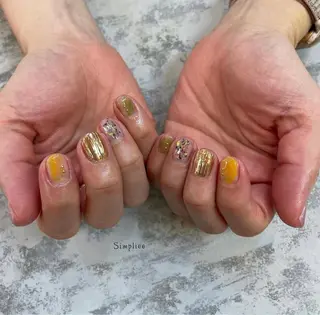ネイル simpliee / arisaのネイルデザイン