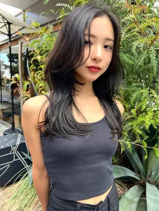 ロング 透明感カラー💙 髪質改善✨タイガ✨のヘアスタイル