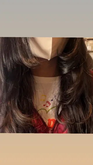 ロング 甲斐 真桜のヘアスタイル