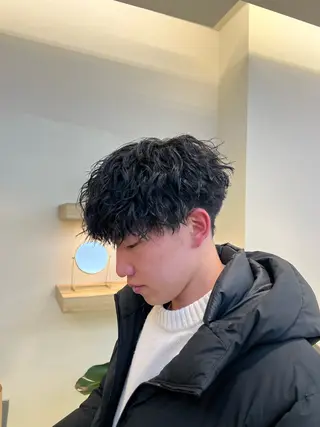 ショート メンズパーマ 岩成健志郎のヘアスタイル
