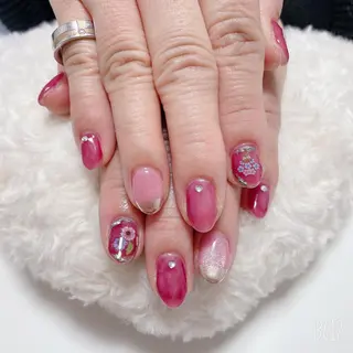 ネイル The Best Beauty受付担当のヘアスタイル