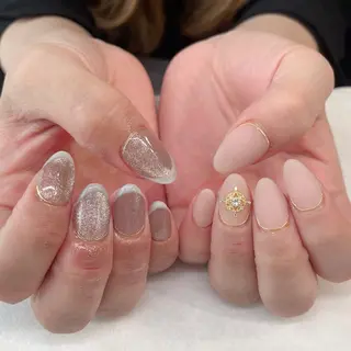 ネイル 💎🐰 saki. m 🐰💎のネイルデザイン