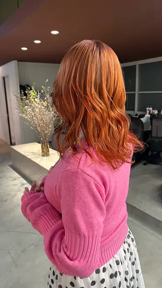 ミディアム koe'（コエ）所属・【koé/コエ】 オカダメメのヘアスタイル