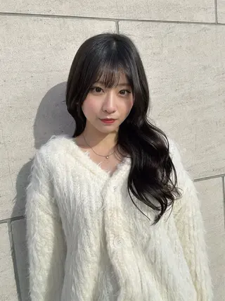 ロング Rayreee　原宿・表参道所属・前髪顔周り 韓国前髪Hirotoのヘアスタイル