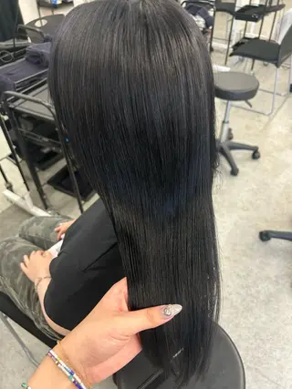 カラー 🩶niina 暗髪韓国系カラー🩶のヘアスタイル