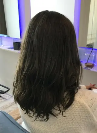 セミロング カラー パーマ 小林 伸行のヘアスタイル