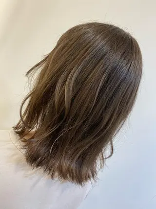 カラー 茅ヶ崎/ハイライト/ ハイトーン/関口実華のヘアスタイル