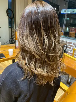 セミロング レイヤーカット🫧 /髪質改善✨TOWAのヘアスタイル