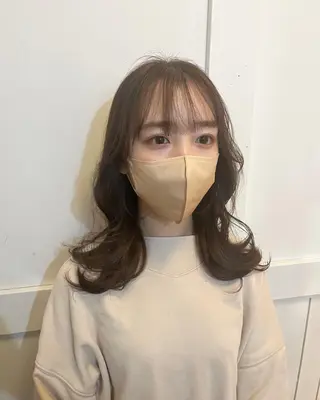 セミロング 狩野 くるみのヘアスタイル