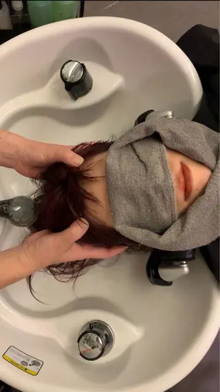 ロング THE./ブリーチ 透感カラー/髪質改善のヘアスタイル