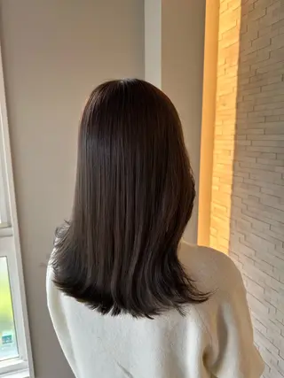ミディアム カラー grande hair&spa所属・🫧透明感カラー 🫧サキのヘアスタイル
