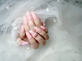 ネイル ガールネイルサロン所属・ガール　ネイルサロン 垣内　英里のネイルデザイン