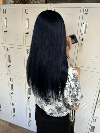 ロング カラー Risa🐈⬛/ グレージュ/透明感のヘアスタイル