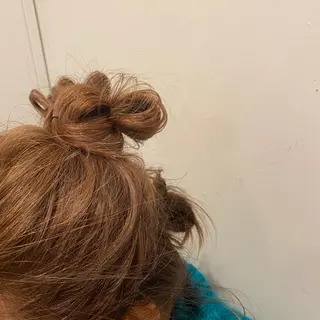 カラー ヘアアレンジ loty hair design所属・SEIRA🤍 レイヤーカットのヘアスタイル