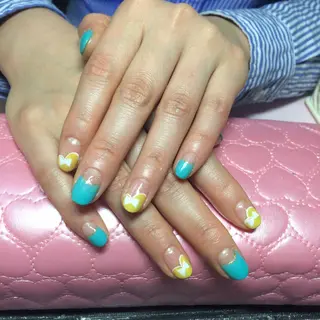 ネイル Chiara チップ長さ出しのネイルデザイン