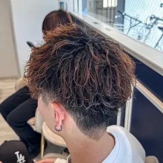 ショート パーマ メンズ 吉田 新平のヘアスタイル