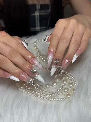 ネイル DEMAIN- 🌹のネイルデザイン