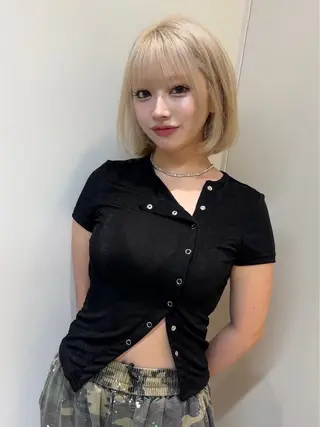 ミディアム カラー 【いっせい】似合わせ カット✂️縮毛矯正のヘアスタイル