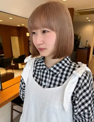 ミディアム カラー yiye aoyama所属・表参道yiye うららのヘアスタイル
