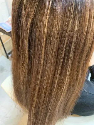 ロング カラー 長瀬 遥姫のヘアスタイル