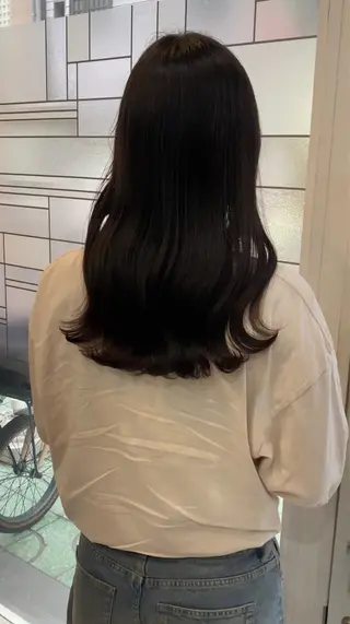 ロング カラー 堀川 希歩のヘアスタイル